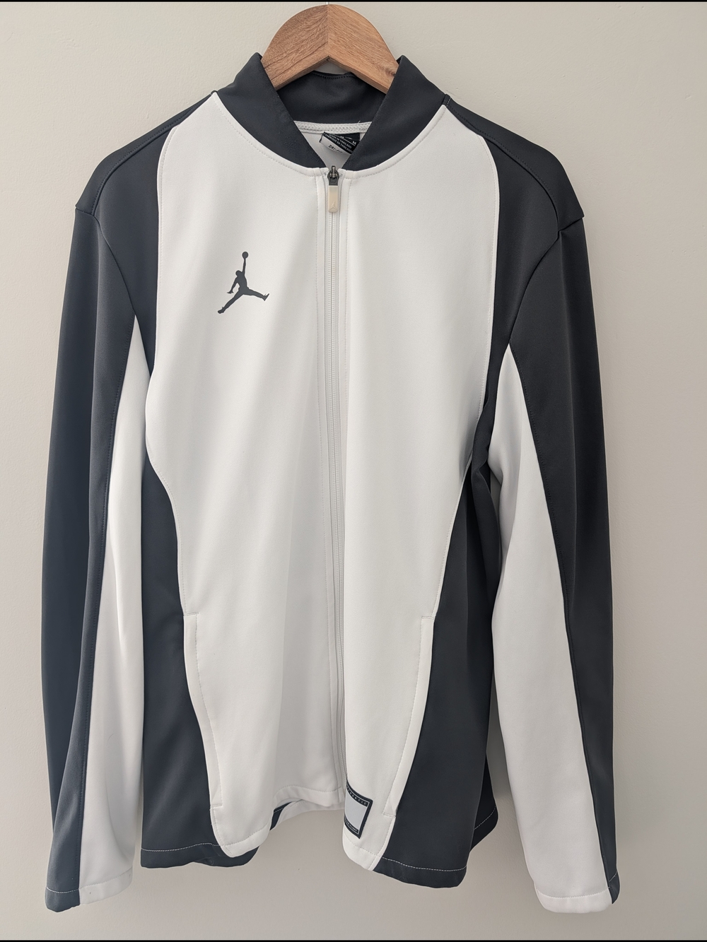 Nike Air Jordan Dri Fit Track Jacket Mens Medium Gray White Full Zip Jumpman